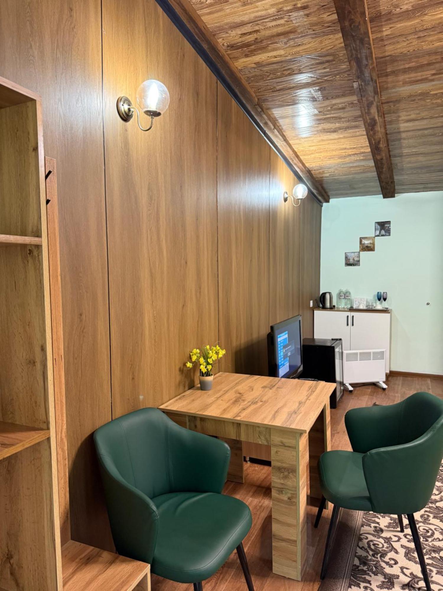 Bed and Breakfast Private Щучинск Экстерьер фото